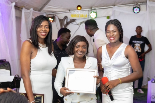 "Nightingale White Night GALA" : Des infirmières et hauts dignitaires honorés à l'occasion de la journée internationale des Infirmières