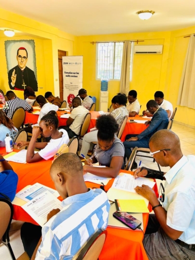Haïti : lancement d’un programme de formation sur les audits sociaux pour les organisations de la société civile