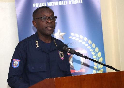 Des armes, drones et uniformes ont été saisis lors des opérations contre le gang Kraze Baryè