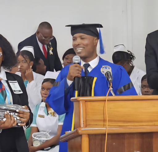 Graduation à l’Université Métropolitaine de Port-au-Prince : 97 diplômés entrent dans la cour des grands