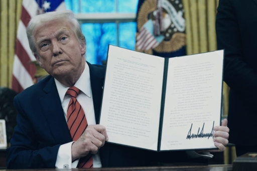 États-Unis: Donald Trump impose des frais annuels de 100 000 dollars sur certains visas de travail