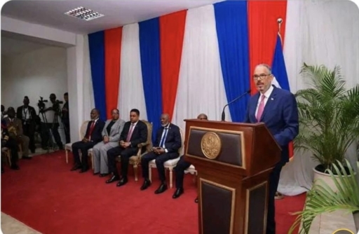 Haïti-Politique: le CPT sortant laisse place à Fils-Aimé, acclamé à l’international