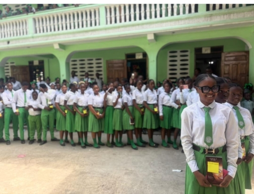 Le Collège Adventiste de Limbé donne le ton et accueille Clément II BENOÎT avec Joie