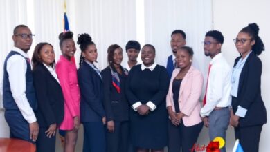 Insertion professionnelle : Stéphanie Smith reconduit dix stagiaires au Ministère du Tourisme