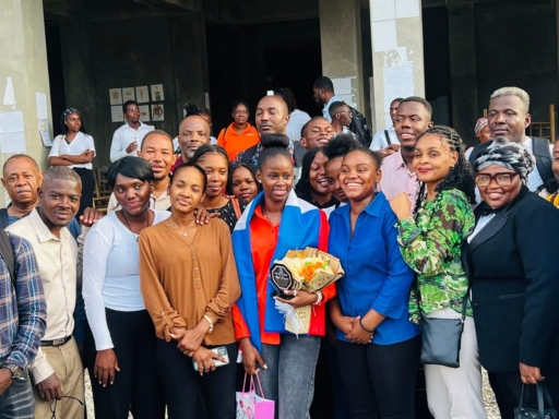 Jacmel applaudit son étoile: l’EDSEJ célèbre Abigaïl Alexandre
