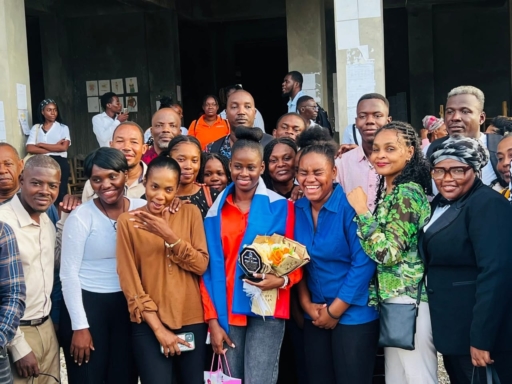 Jacmel applaudit son étoile: l’EDSEJ célèbre Abigaïl Alexandre
