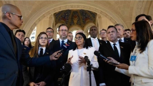 Delcy Rodriguez répond sèchement à Donald Trump:«Le Venezuela ne sera jamais le 51ᵉ État des États-Unis» 1 Delcy Rodriguez répond sèchement à Donald Trump:«Le Venezuela ne sera jamais le 51ᵉ État des États-Unis»