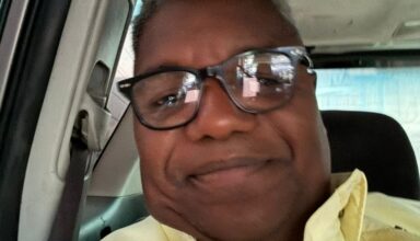 Le Poète Clément II BENOÎT est en route pour l’Institution de la Redemption des Gonaïves