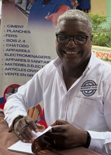 Alphabet intime Clément II Benoît: Une page de lumière au Collège Saint-Pierre Claver des Gonaïves