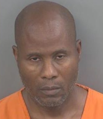 USA : un père haïtien accusé d’avoir volontairement percuté son fils avec son véhicule à Naples 1 USA : un père haïtien accusé d’avoir volontairement percuté son fils avec son véhicule à Naples