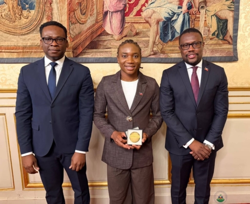 France : Au Sénat, Melchie Dumornay décorée sur proposition de l’ambassade d’Haïti