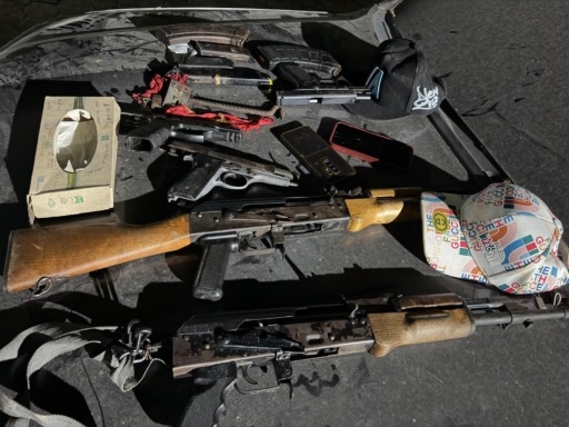 La PNH et la Task Force frappent un réseau criminel à Waf Jérémie, cinq armes saisies