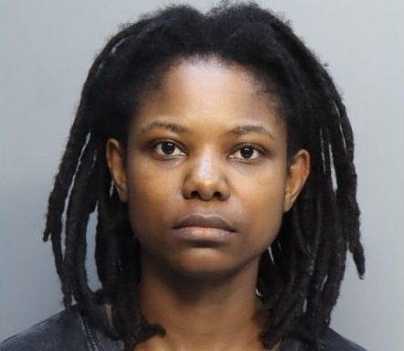 Floride : une mère haïtienne poursuivie pour maltraitance aggravée sur sa fille de 8 ans
