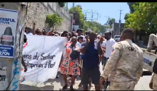 Haïti crise: Le CCSIHPE poursuit sa mobilisation dans la capitale pour défendre les petits commerçants