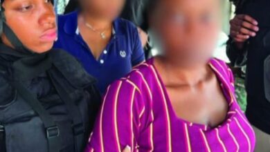 24 Haïtiens arrêtés dans des commerces chinois à Saint-Domingue lors d’une opération migratoire