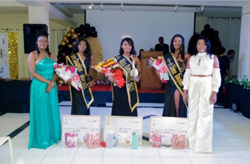 Miss’Ouest 2025: Anaïca Fleurissaint enflamme la scène et décroche la couronne!