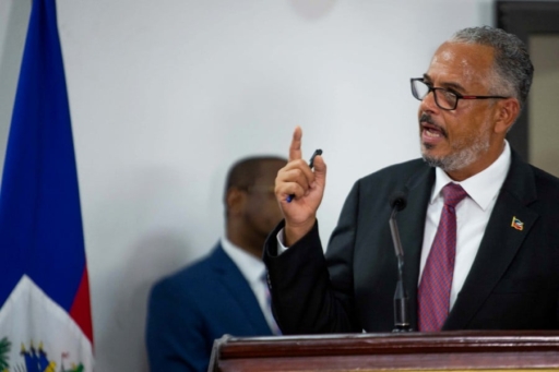 Attaques contre des avions commerciaux dans l'espace aérien d'Haïti, le premier ministre Alix Didier Fils-Aimé condamne et annonce des dispositions