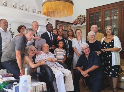 France/Culture-Littérature: René Depestre honoré à 102 ans par la ville de Lézignan-Corbières
