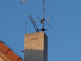 Deux stations de radio fermées au Cap-Haïtien par le Conatel
